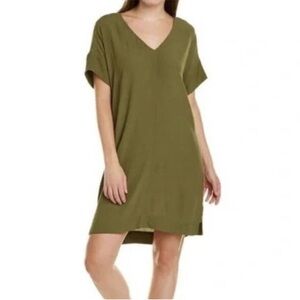 Madewell Casual V-Neck Shift Dress